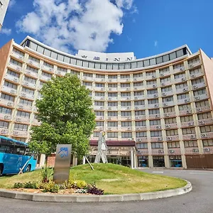 Toyoko Airport Honkan Hotel